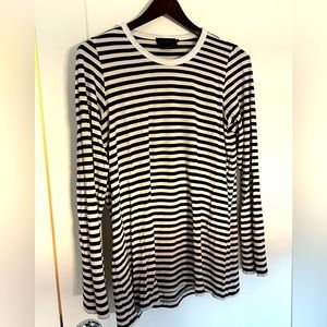 Hatch maternity long sleeved tee - black & white striped size 2 (M)